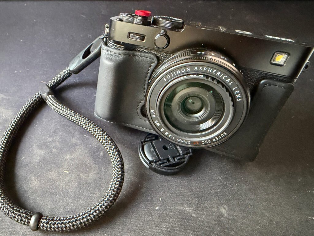 Fuji X-E5 Compact Mirrorless camera
