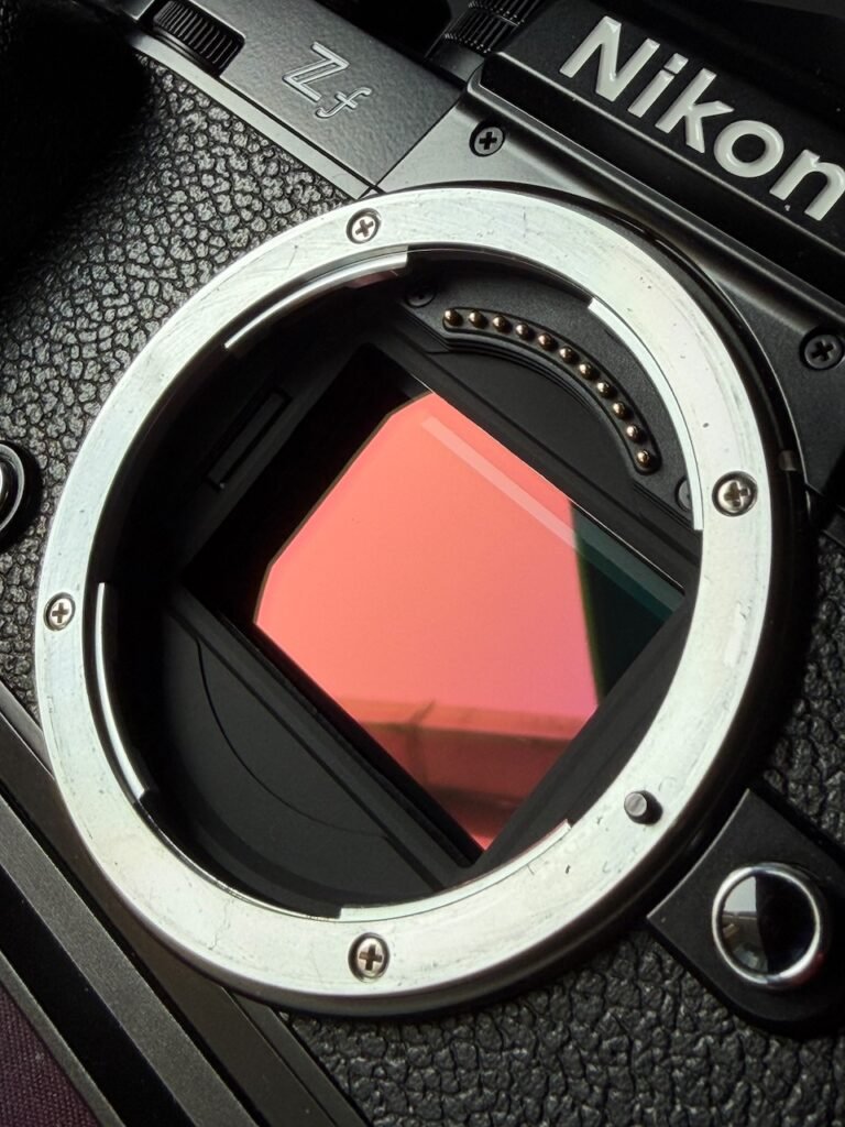 Full-frame digital camera sensor 
