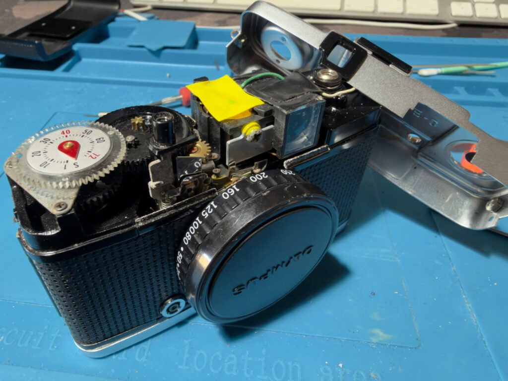 Olympus EE-3 with the top removed.